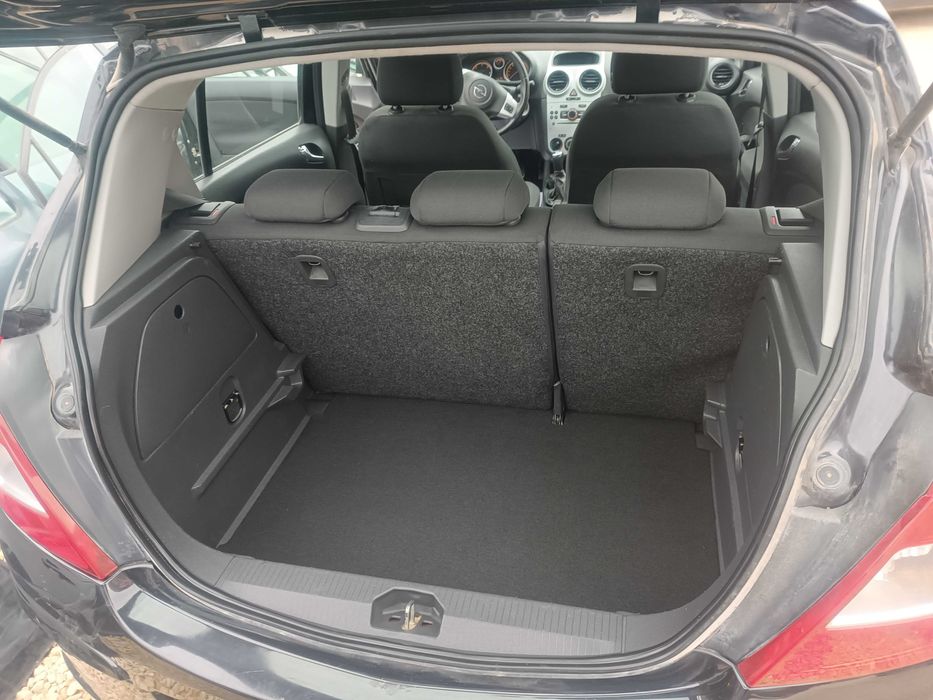 Опел Корса Д / Opel Corsa D - на части