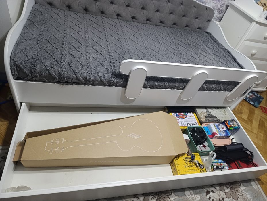 Кровать детская ,подростковая