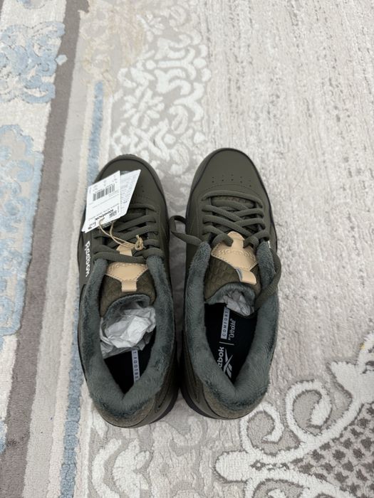 Крассовки Reebok зеленый