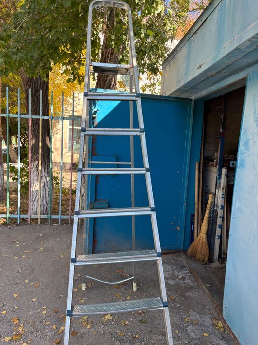 Продам стремянку
