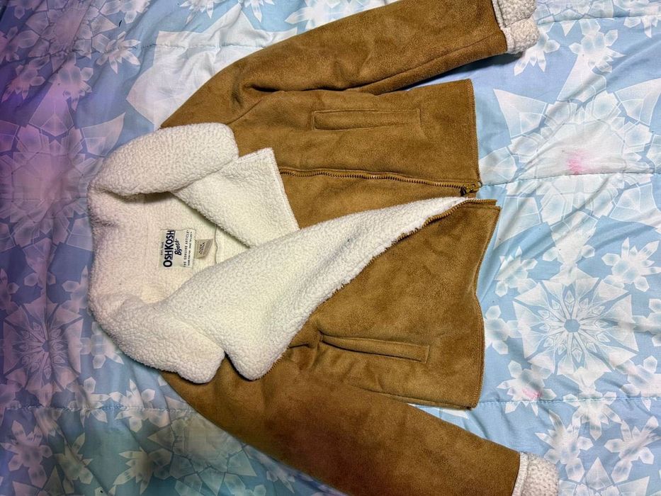 Куртка дубленочка для девочки. Carter’s