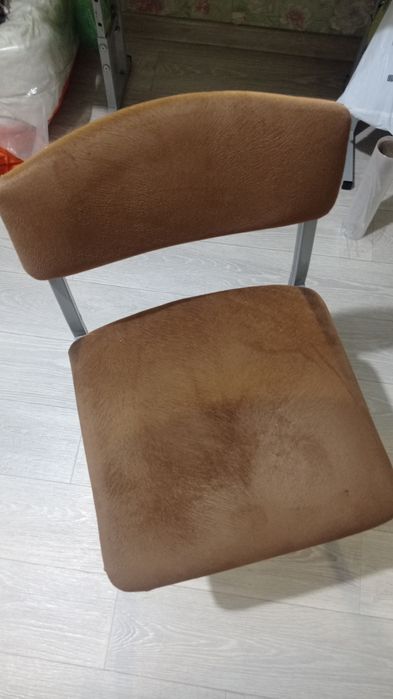 Продаю стул для школьника