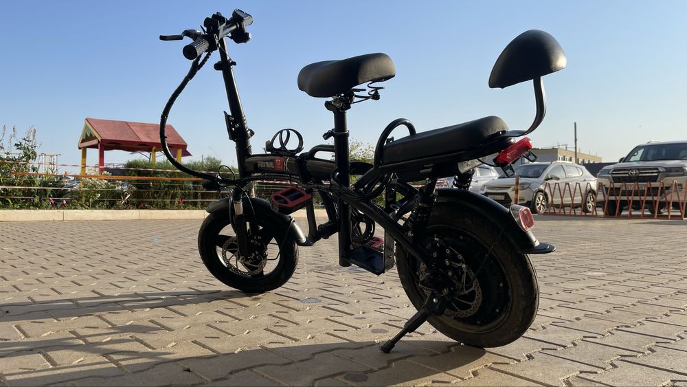 Электроскутер.