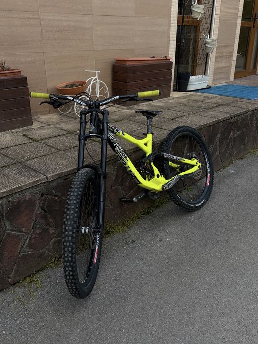 Commencal superme dh V3