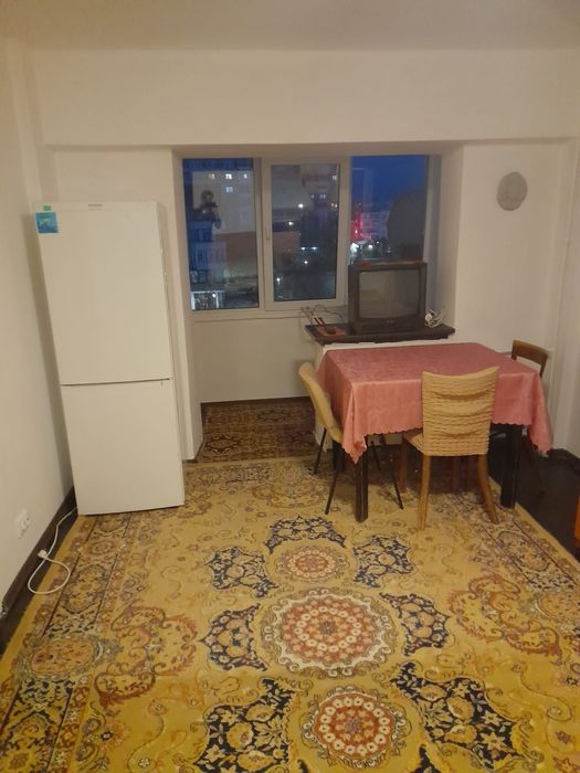 De închiriat garsonieră în Lăpuș Craiova