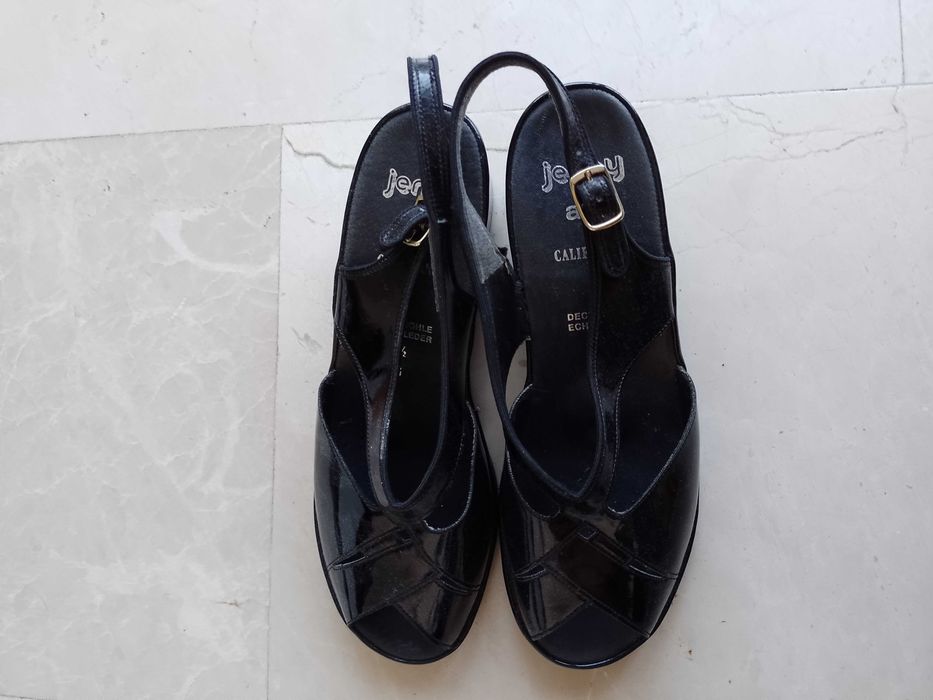 Sandale dama negre marimea 5 1/2 (39)