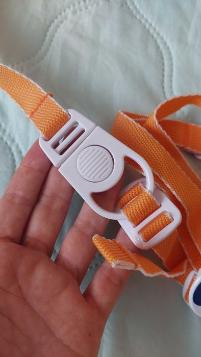 кенгуру за носене на бебче и колан за прохождане