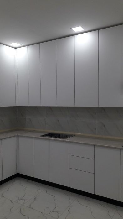 Хай-тек стильда мебельлар.