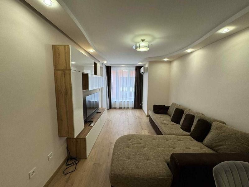 Дава се под наем Двустаен апартамент в София, Манастирски ливади - 70 кв.м за 698.19 € - Снимка #2