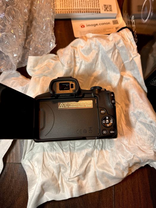 Canon r50 Mirrorless