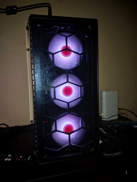 Desktop PC Gaming - AMD Ryzen 5 1500X, GTX 1080 8GB, 16GB RAM,