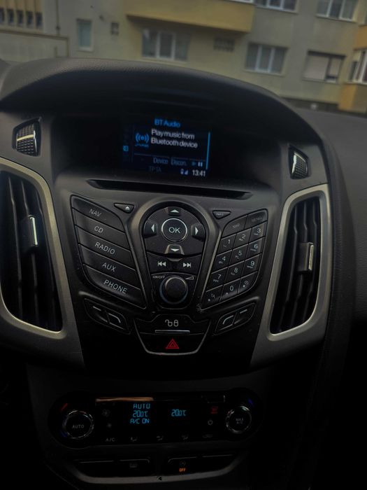 FORD Focus 2014 — imagine 5