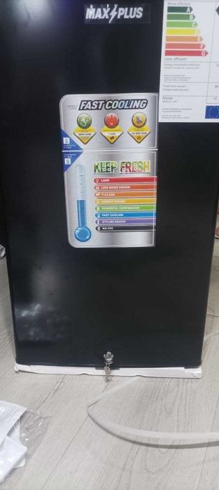 Продается новый мини-холодильник MAX PLUS 90л