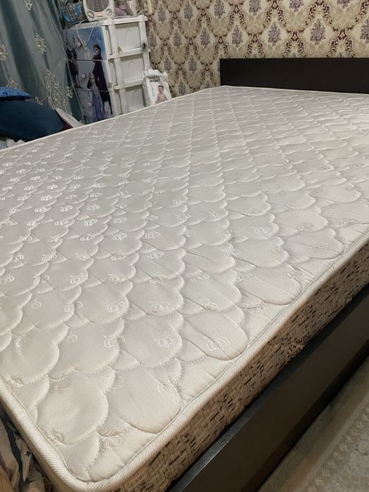 2 х спалный кроват с матрасом состояние хорошая
