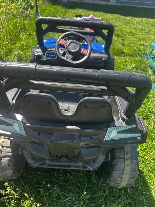 Mașinuța electrică