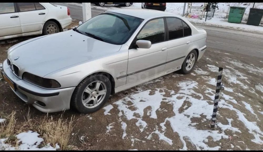 Продам BMW e39, 2000 года