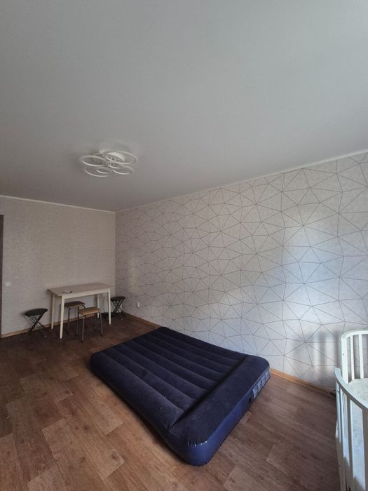 Продам 2- комн квартиру в районе сокола