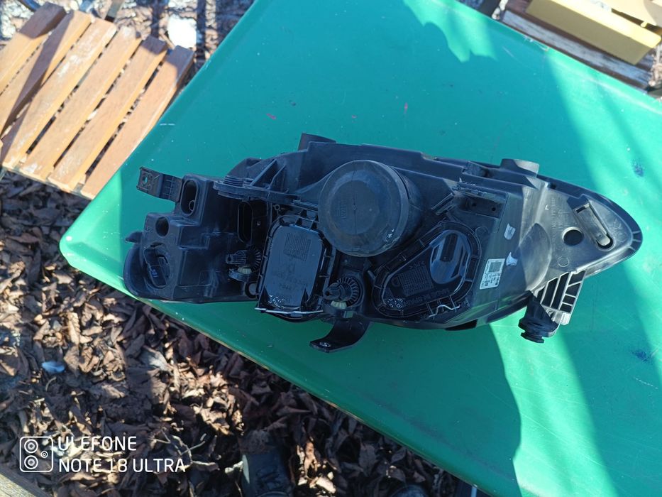 Seat Ibiza FR оригинален десен фар