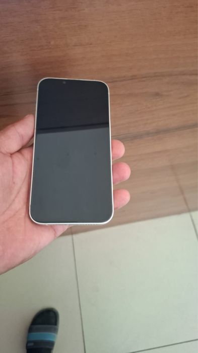 iphone 13 в хорошем состояние