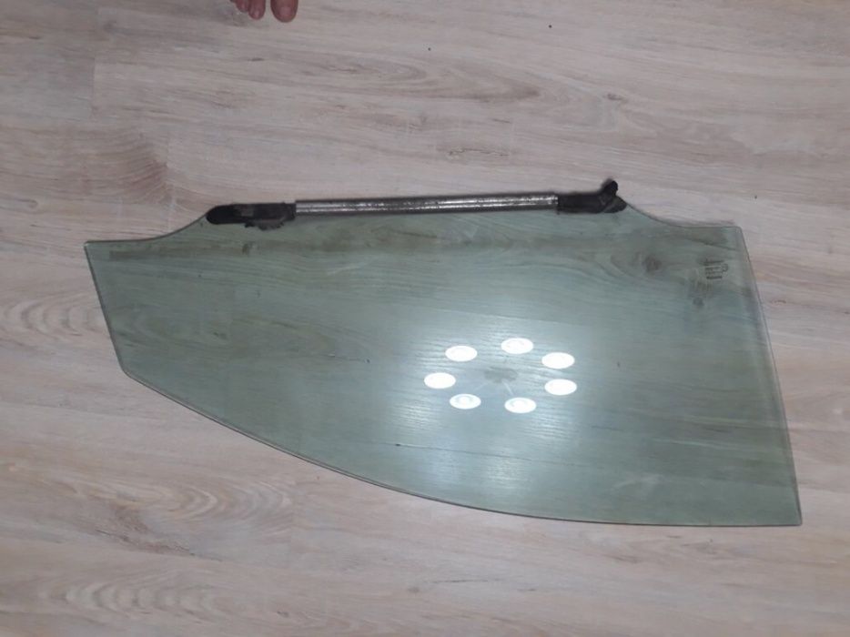 Продам автостекло