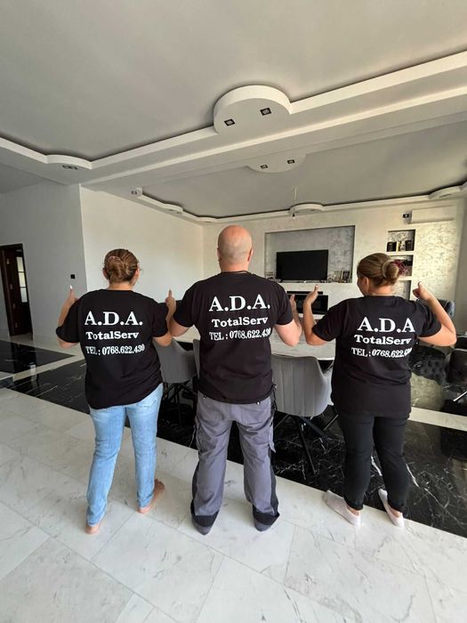 Firmă de curățenie , echipată și pregătită.