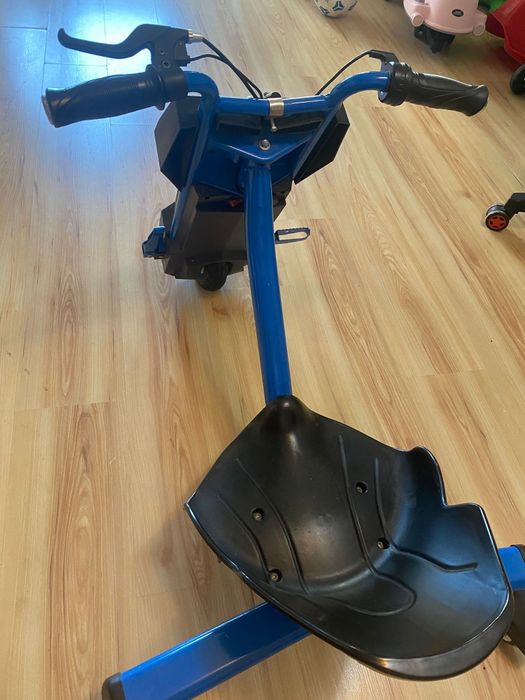 Tricicleta electrica drifturi