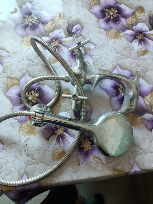 Смеситель для ванны