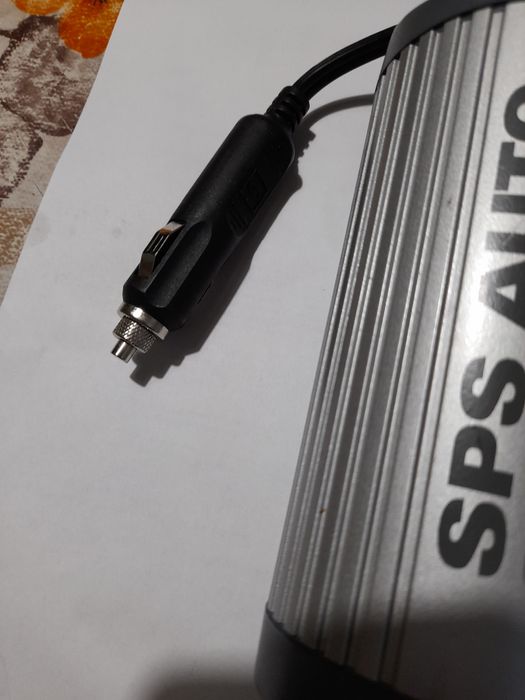 Преобразувател на ток от 12v на 230 v