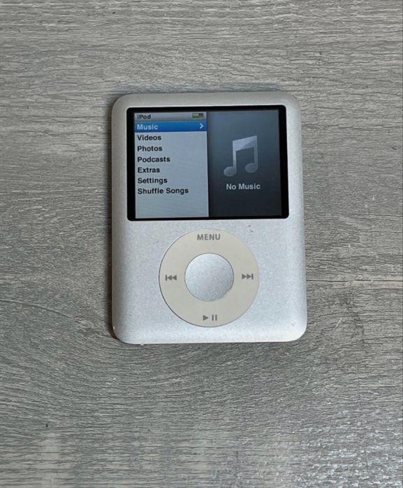 Ipod nano3 8gb сервый