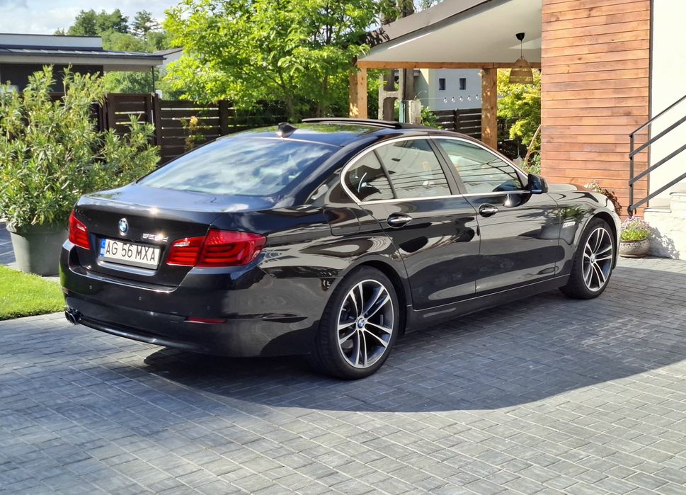 BMW 5 Series 2012 — imagine 4