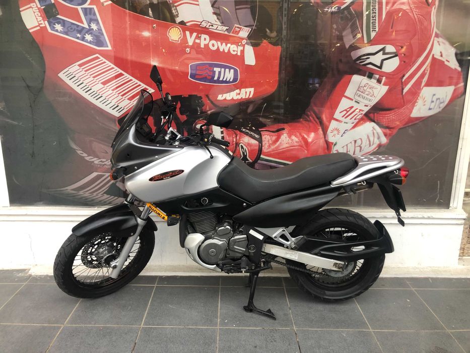 Dual-sport Suzuki Xf 650 - Freewind cat. A2 35kw