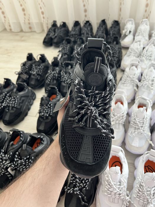 Versace Chain Reaction Noi Negru Alb