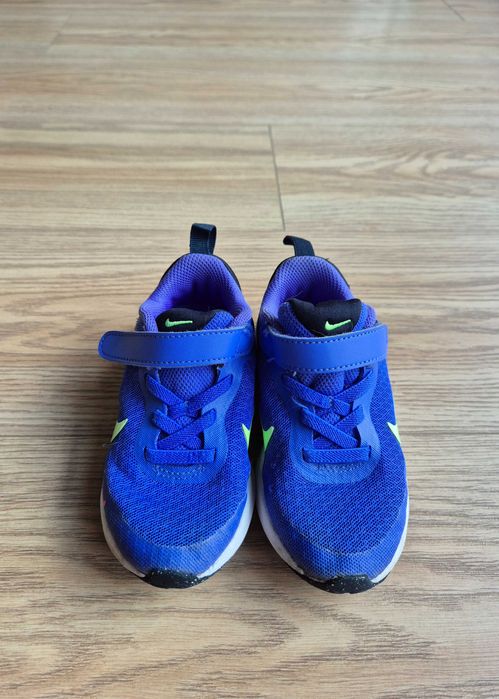 Маратонки Nike Revotion