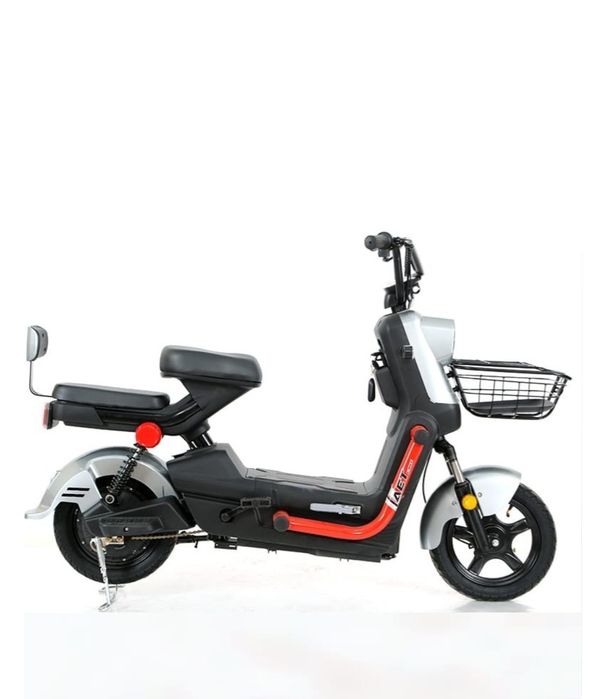 Скутер продаётся срочно