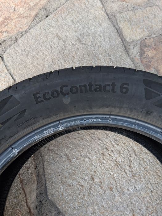 215 55 17 Continental EcoContact 6 94V  Dot. 23