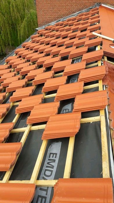 Reparații acoperișuri firmă de acoperișuri hidroizolații construcții