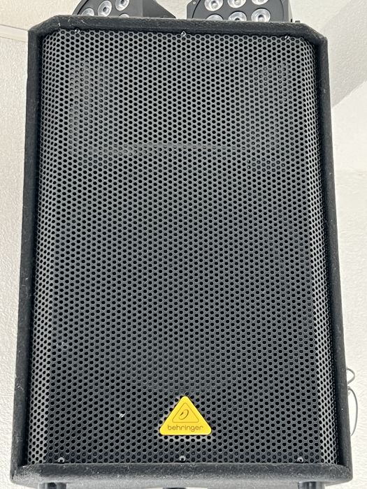 Колони behringer 15