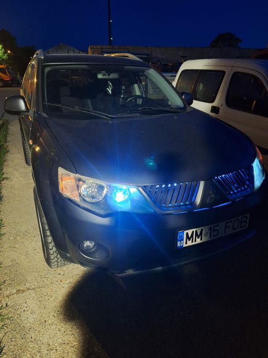 mitsubishi outlander