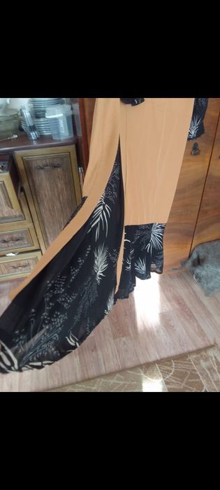 Платье. Продам платье недорого.