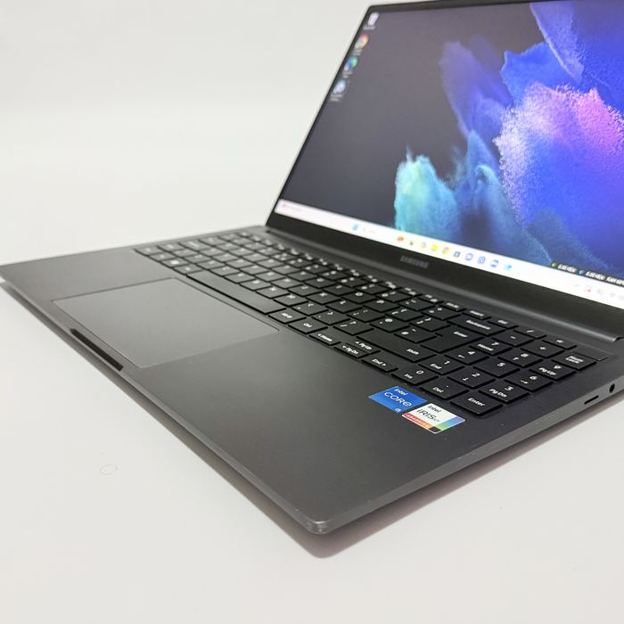 Лаптоп Samsung Galaxy Book 3/15,6” IPS/i5-1335U 10x4,60GHz
