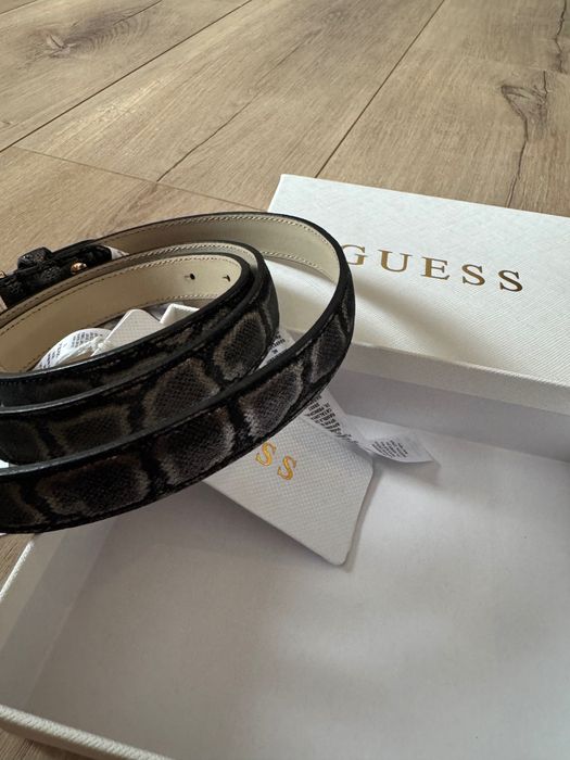 Колан GUESS не използван