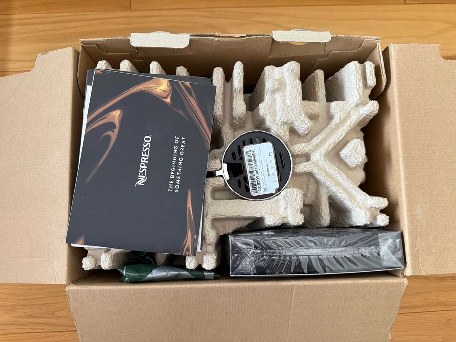 Кафемашина Nespresso Vertuo Next + Aeroccino 3