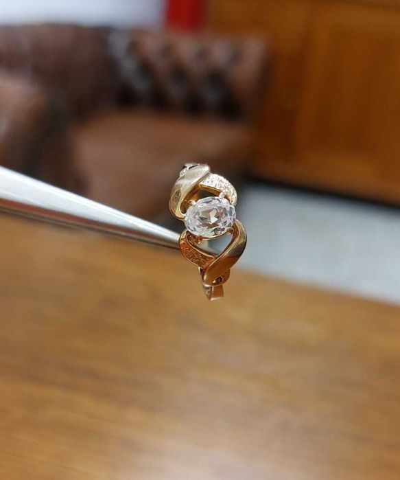 Дамски златен пръстен с Планински кристал Заложна къща Галерия 65