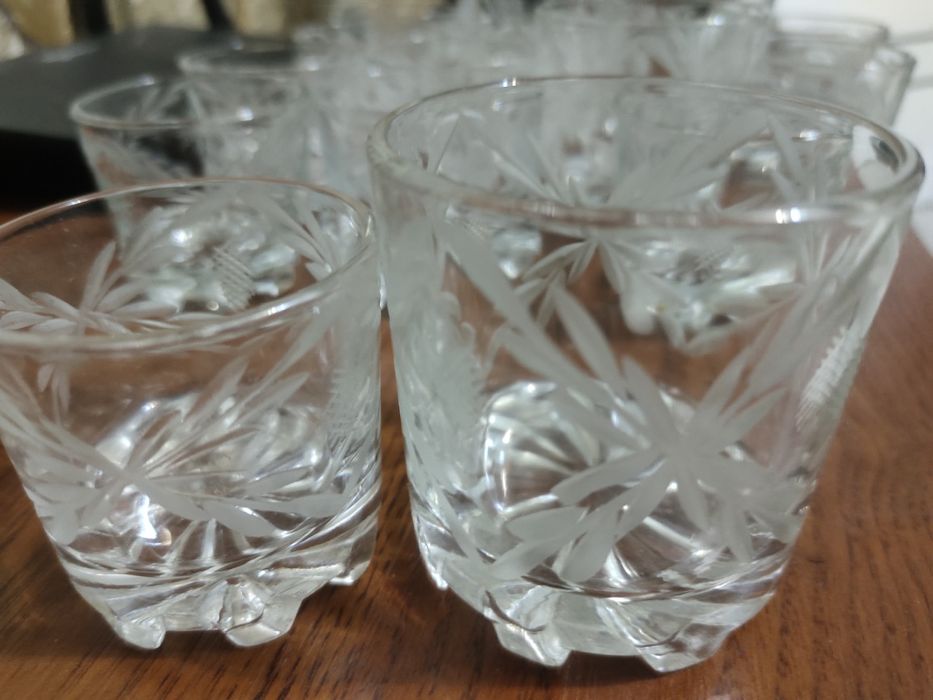 Продам рюмки стекло 15 штук