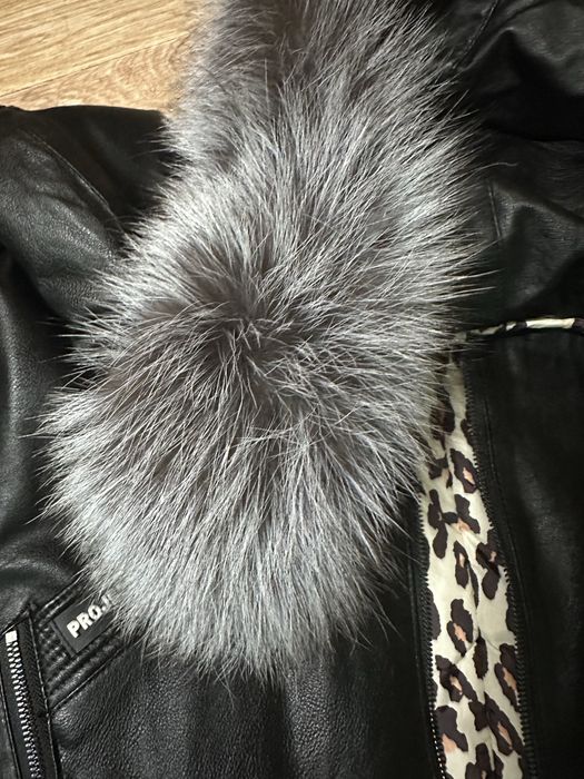 Продам кожаную куртку