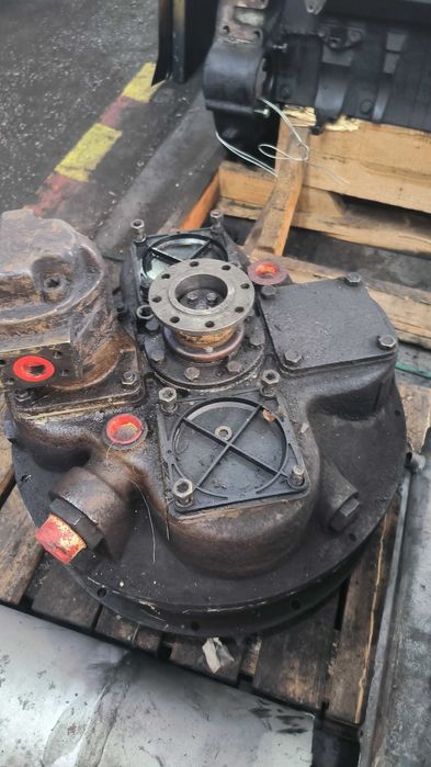 передача главная  DRESSTA  б/у