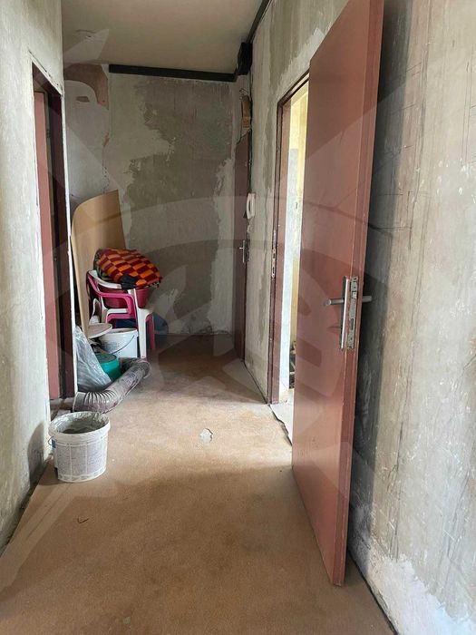 Продава се Тристаен апартамент в Пловдив, Кючук Париж - 86 кв.м за 1140 €/кв.м - Снимка #2