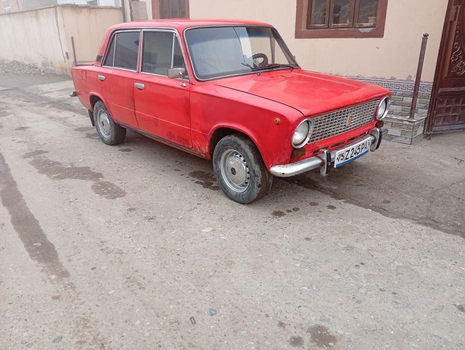 Jiguli 011 yili 1983 metan gaz narxi 12 mln kelishimiz