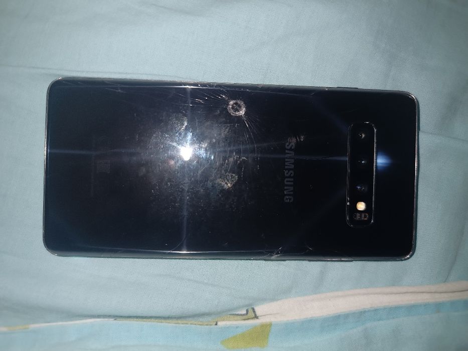 Самсунг С10+ с доплатой