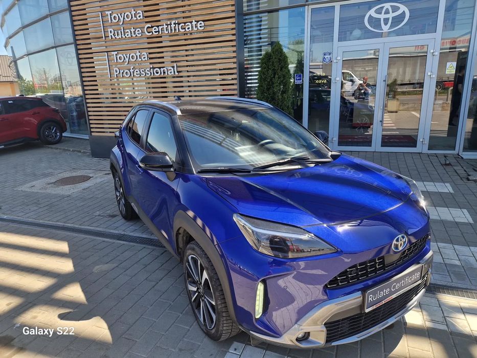 Toyota Yaris Cross 1.5 VVT-i HSD 4x4 Exclusive Premiere